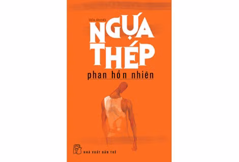 Bìa tiểu thuyết “Ngựa thép”.
