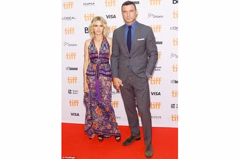 Naomi Watts và Liev Schreiber tại LHP Toronto vừa qua.