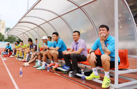 BHL Hải Phòng thẫn thờ với những trận thua lạ của đội nhà.