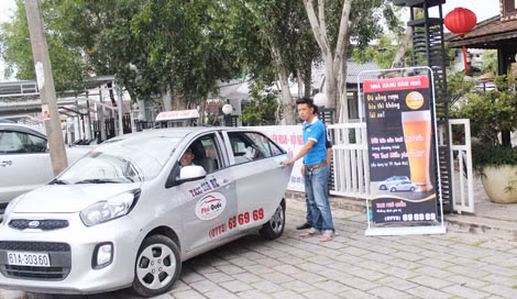 Dịch vụ “Đi taxi về nhà miễn phí” thực hiện từ ngày 10-10.