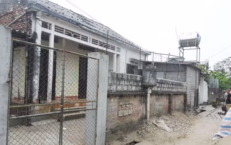 Ngôi nhà nơi xảy ra vụ án đau lòng hiện đóng cửa im lìm.