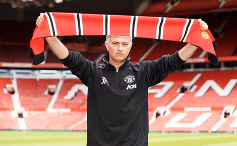Với việc lựa chọn Mourinho, M.U đã thay đổi quan điểm dùng người của CLB.