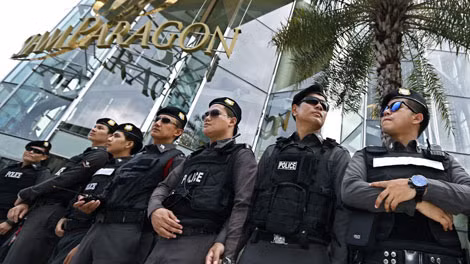 An ninh được thắt chặt ở Thái Lan sau loạt vụ nổ bom liên tiếp. Ảnh: SCMP. An ninh được thắt chặt ở Thái Lan sau loạt vụ nổ bom liên tiếp. Ảnh: SCMP.