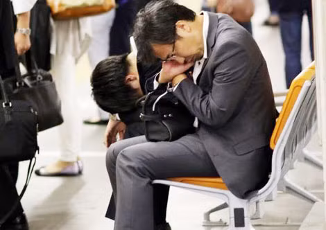 Khoảng 42% đàn ông và 44,2% phụ nữ thừa nhận vẫn còn "zin".
