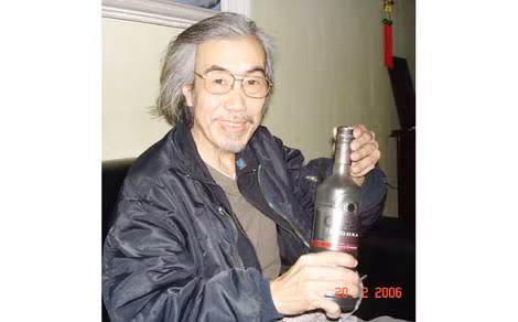 Nhà văn Hòa Vang.