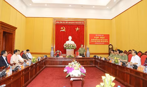 Toàn cảnh buổi gặp mặt.