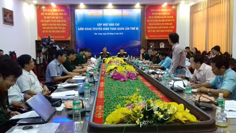 Quang cảnh buổi họp báo.