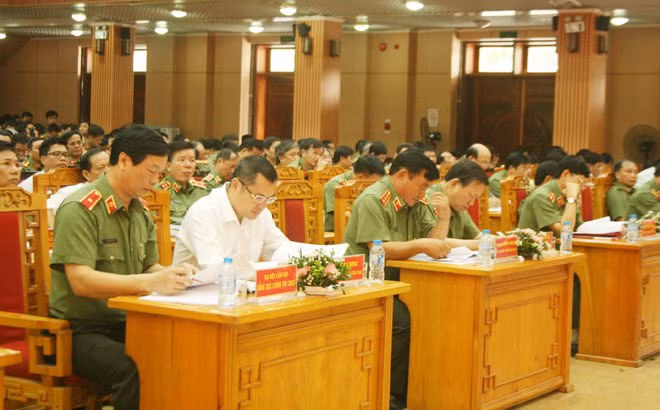Các đại biểu tham dự Hội thảo.