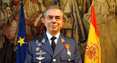 Tướng Ruben Garcia Servert.
