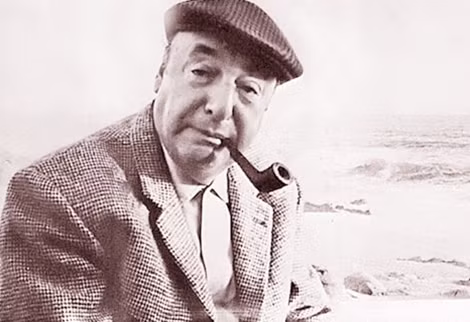 Nhà thơ cách mạng người Chile, ông Pablo Neruda.