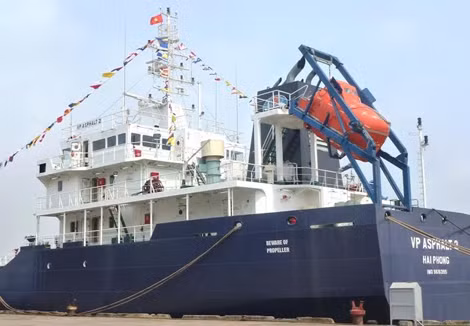 Tàu VP ASPHALT 2 lúc chưa bị cướp biển tấn công.