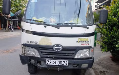 Chiếc xe mô tô vận chuyển hàng cấm.