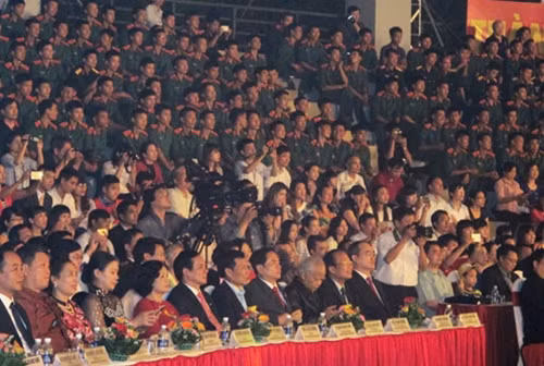 Các đại biểu dự buổi Lễ.