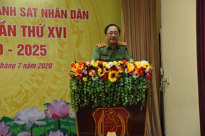 Thứ trưởng Nguyễn Văn Thành phát biểu chỉ đạo tại Đại hội.