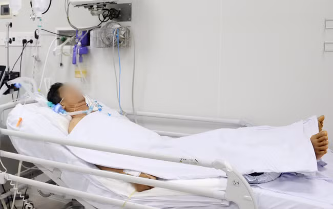 Đã có 6 nạn nhân liên quan tới vụ ngộ độc Pate Minh Chay được đưa vào điều trị tại BV Chợ Rẫy Đã có 6 nạn nhân liên quan tới vụ ngộ độc Pate Minh Chay được đưa vào điều trị tại BV Chợ Rẫy