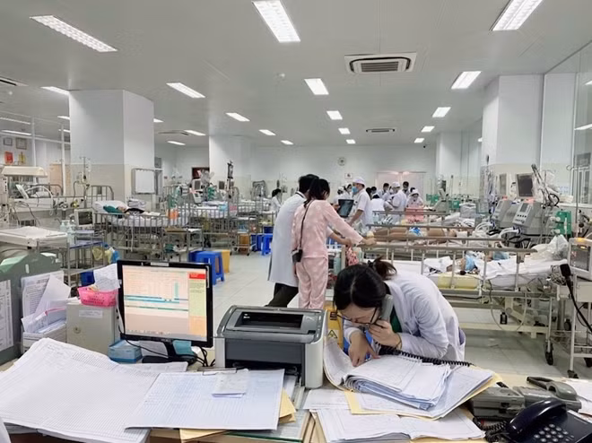 Sau khi được sơ cấp cứu đúng cách tại hiện trường, nạn nhân cần được đưa tới cơ sở y tế gần nhất ( minh hoạ).