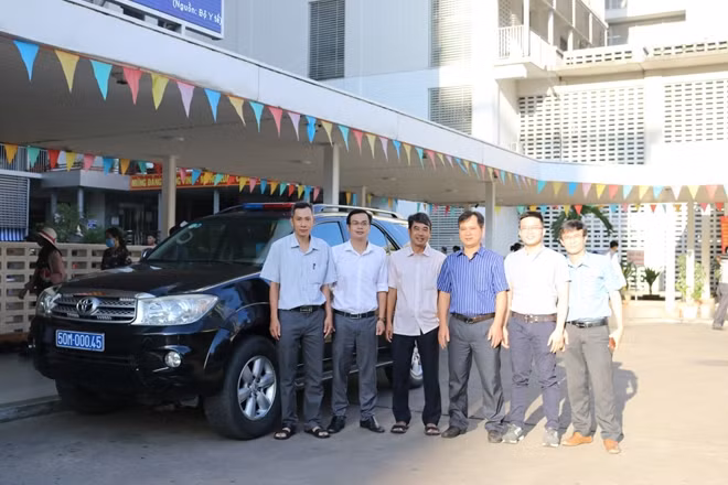 Đội phản ứng nhanh của BV Chợ Rẫy sẵn sàng lên đường khi có lệnh điều động phòng chống dịch COVID-19.