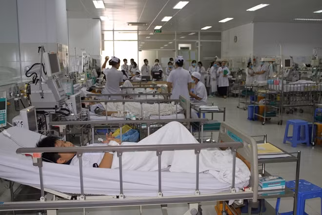 Các học sinh được chăm sóc tích cực tại BV Nhi Đồng 2 TP Hồ Chí Minh.