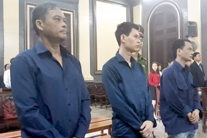 Các bị cáo tại toà Các bị cáo tại toà