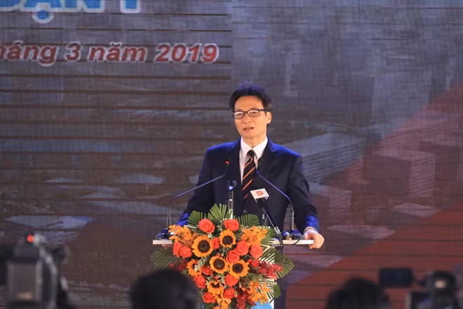 Phó thủ tướng Vũ Đức Đam phát biểu chỉ đạo tại lễ Khánh thành dự án Khu Danang IT Park Giai đoạn 1 vào sáng ngày 29-3.