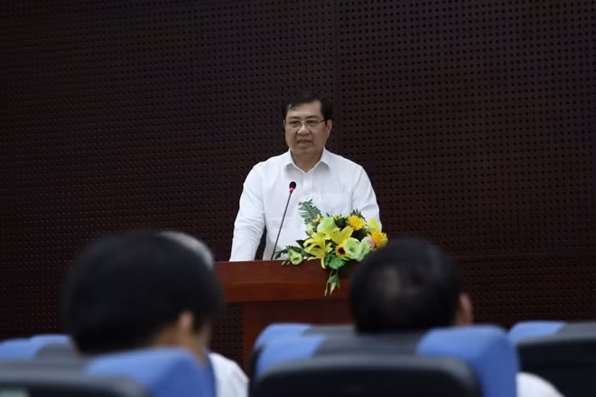 Ngày 28-5, UBND TP. Đà Nẵng tổ chức Lễ công bố quyết định thành lập văn phòng Đoàn Đại biểu Quốc hội (ĐBQH), Hội đồng nhân dân (HĐND) và UBND TP. Đà Nẵng.