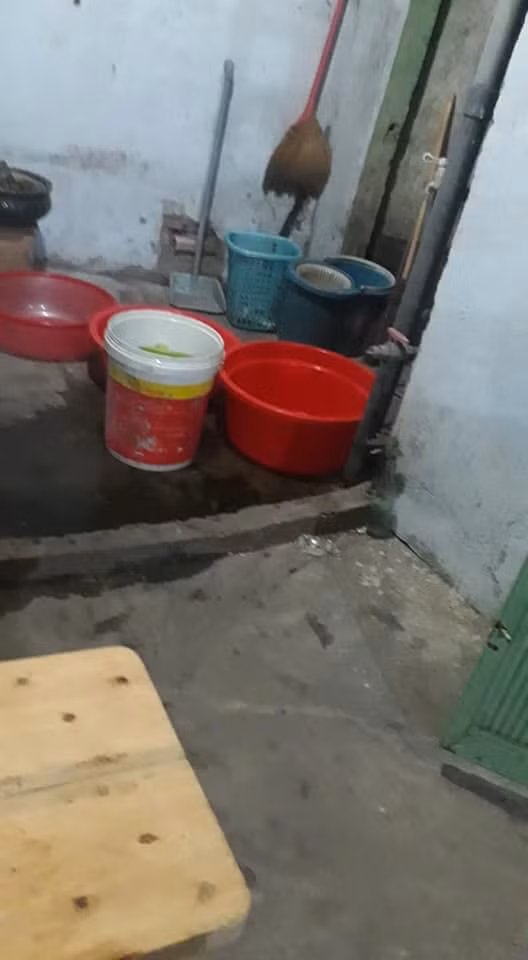 Liên tục nhiều ngày nay người dân Đà Nẵng phải sống trong tình trạng thiếu nước sinh hoạt nghiêm trọng. (Ảnh DN)