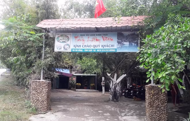 Thời gian qua, tình trạng xây dựng, kinh doanh du lịch sinh thái không phép trở thành điểm nóng tại khu vực suối Lương thuộc Nam đèo Hải Vân (phường Hòa Hiệp Bắc, quận Liên Chiểu).