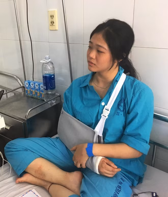 Sau khi được các bác sĩ Bệnh viện Đa Khoa Đà Nẵng cứu chữa, các sinh viên gặp nạn đi trên chuyến xe khách định mệnh đều đã cơn nguy kịch.