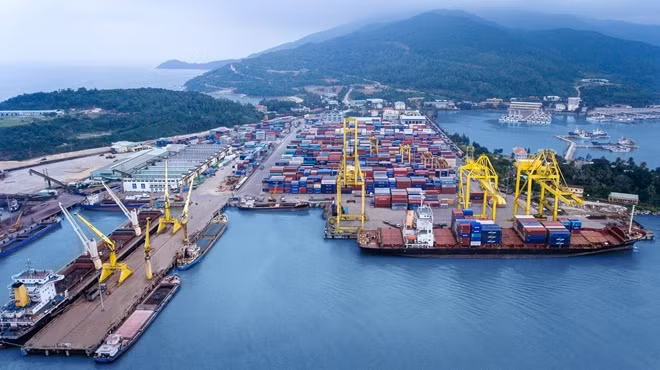 Chiến lược phát triển kinh tế biển Việt Nam là quyết tâm rất lớn của Đảng và Nhà nước nhằm đưa Việt Nam trở thành quốc gia biển.