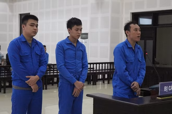 Nguyễn Văn Quảng và đồng bọn tại tòa
