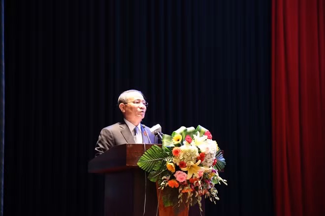 Theo Bí thư Thành ủy Đà Nẵng Trương Quang Nghĩa: Quyết tâm chỉ đạo của đồng chí Tổng Bí thư cũng như Bộ Chính trị là không có vùng cấm trong chống tham nhũng.