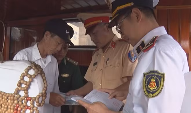 Kiểm tra điều kiện hoạt động của phương tiện thủy trên tuyến biển du lịch