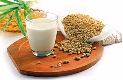 Đậu nành là nguyên liệu chế biến nhiều món ăn bổ dưỡng.
