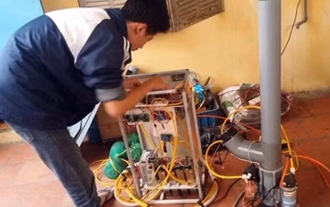 Hệ thống làm mát bằng tháp bay hơi của Tạ Hoàng Bảo Việt.