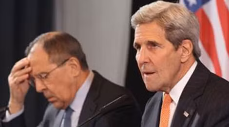Ngoại trưởng John Kerry (phải) và Ngoại trưởng Sergey Lavrov.