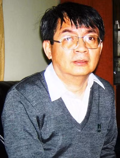 GS.TSKH Ngô Việt Trung.