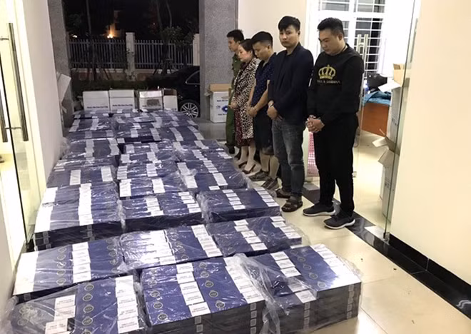 Công an huyện Mê Linh bắt giữ số lượng lớn thuốc lá nhập lậu