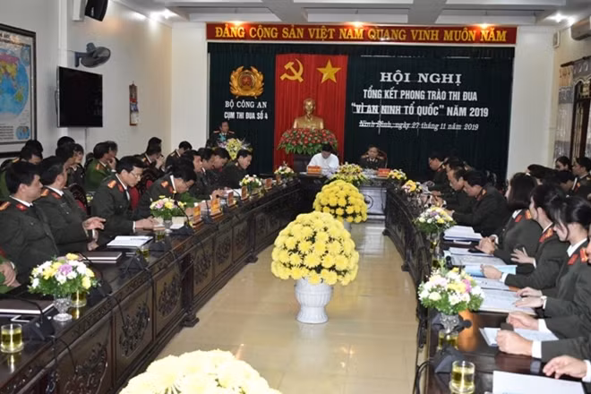 Nhiều tập thể, cá nhân trong Cụm thi đua số 4 được các cấp khen thưởng