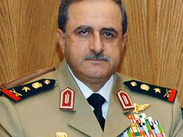 Tướng Hisham Ikhtiar, người tiền nhiệm Ali Mamlouk.