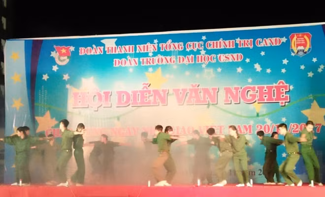 Các tiết mục đặc sắc ca ngợi quê hương, đất nước