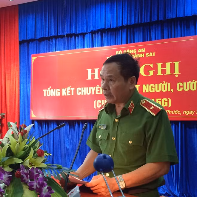 Thiếu tướng Nguyễn Phong Hòa phát biểu tại Hội nghị