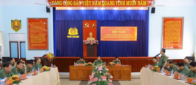 Toàn cảnh Hội nghị