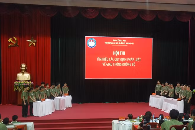 Các đội tham gia các phần thi kiến thức