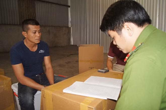 Cơ quan Công an lấy lời khai Cường