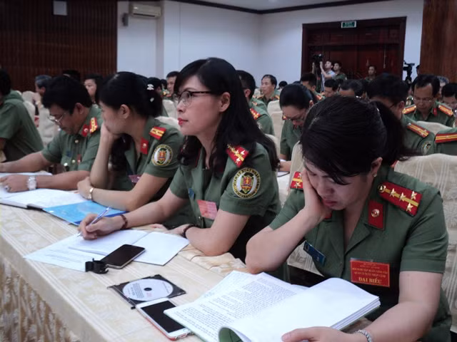 Các đại biểu tham dự Hội nghị