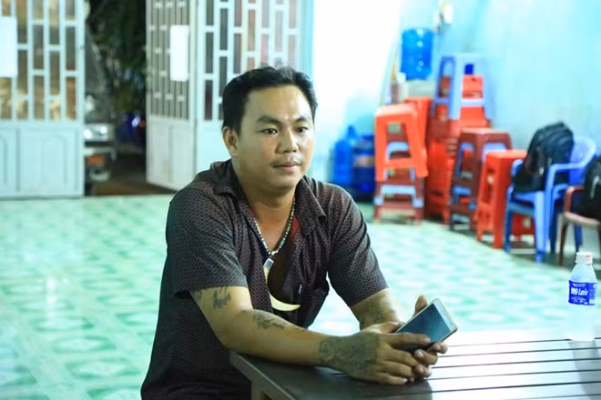 Anh Tiến kể lại sự việc