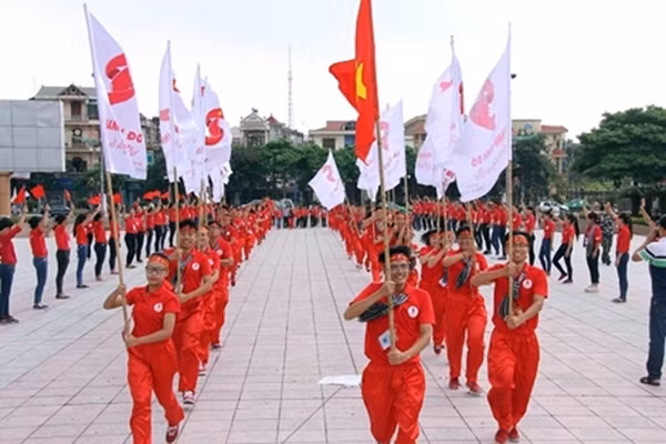 Các tình nguyện viên vận động hiến máu tại Bắc Giang.