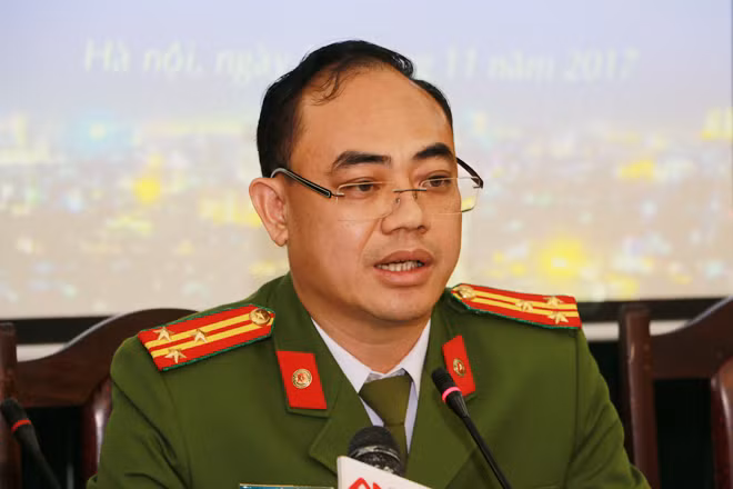 Thượng tá Trần Hồng Phú.