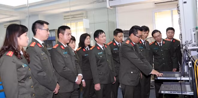 Lực lượng Công an nhân dân phát triển kỹ thuật, ứng dụng công nghệ hiện đại phục vụ công tác, chiến đấu