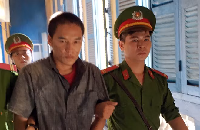 Trần Đình Thoại.